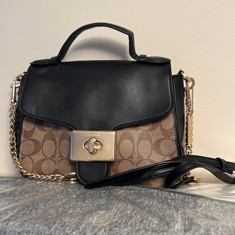 Coach Cassidy Crossbody In Signature
